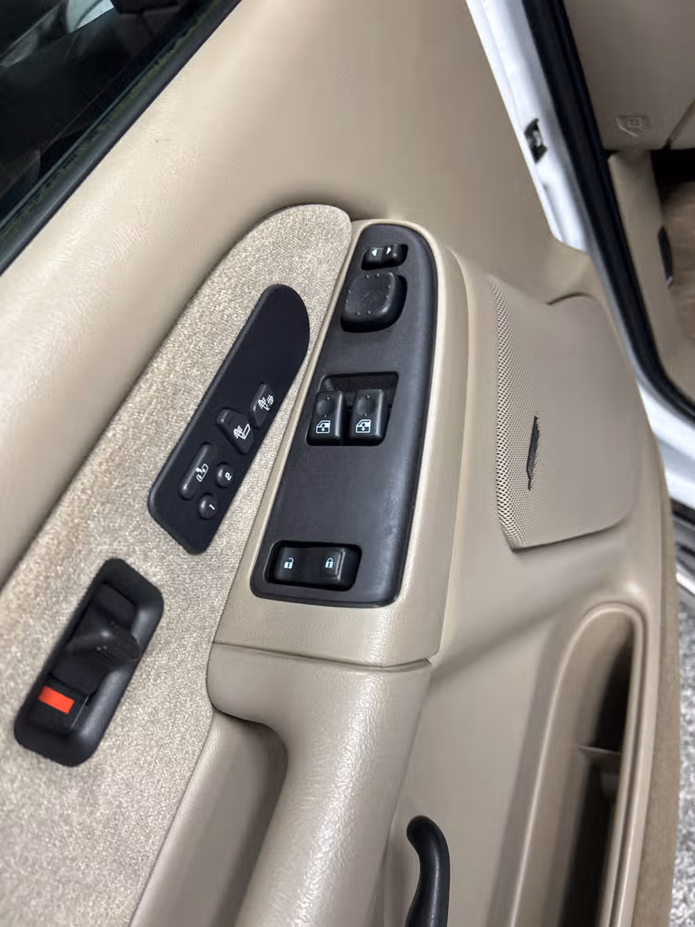 2003 Chevrolet Silverado 3500 LT Image 11