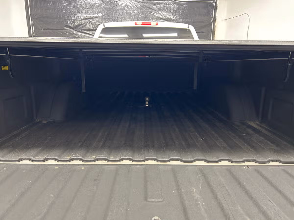 2003 Chevrolet Silverado 3500 LT Image 15