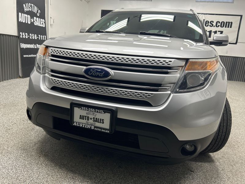 2013 Ford Explorer Limited Upper Image 2