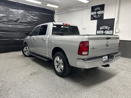 2016 Ram 1500 Lone Star Lower Image 2