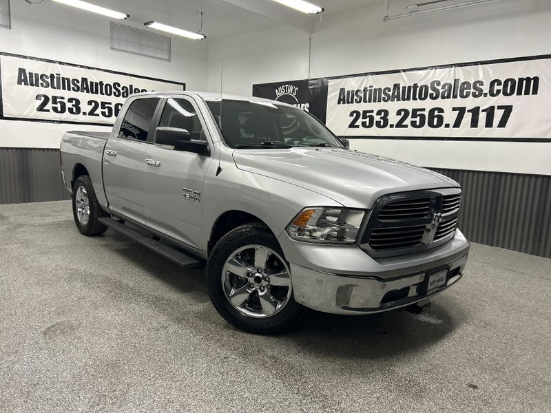 2016 Ram 1500 Lone Star Upper Image 1