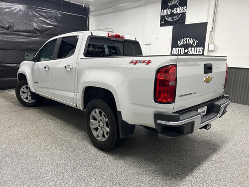 2017 Chevrolet Colorado LT Lower Image 2