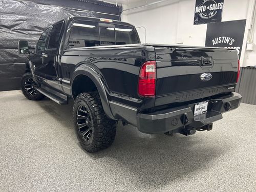 2015 Ford F-350 Super Duty Lariat Lower Image 2