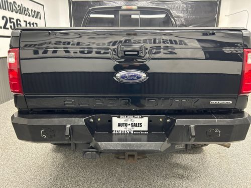 2015 Ford F-350 Super Duty Lariat Lower Image 3
