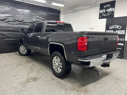 2015 Chevrolet Silverado 2500HD LTZ Lower Image 2