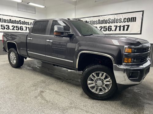 11338 - 2015 Chevrolet Silverado 2500HD LTZ