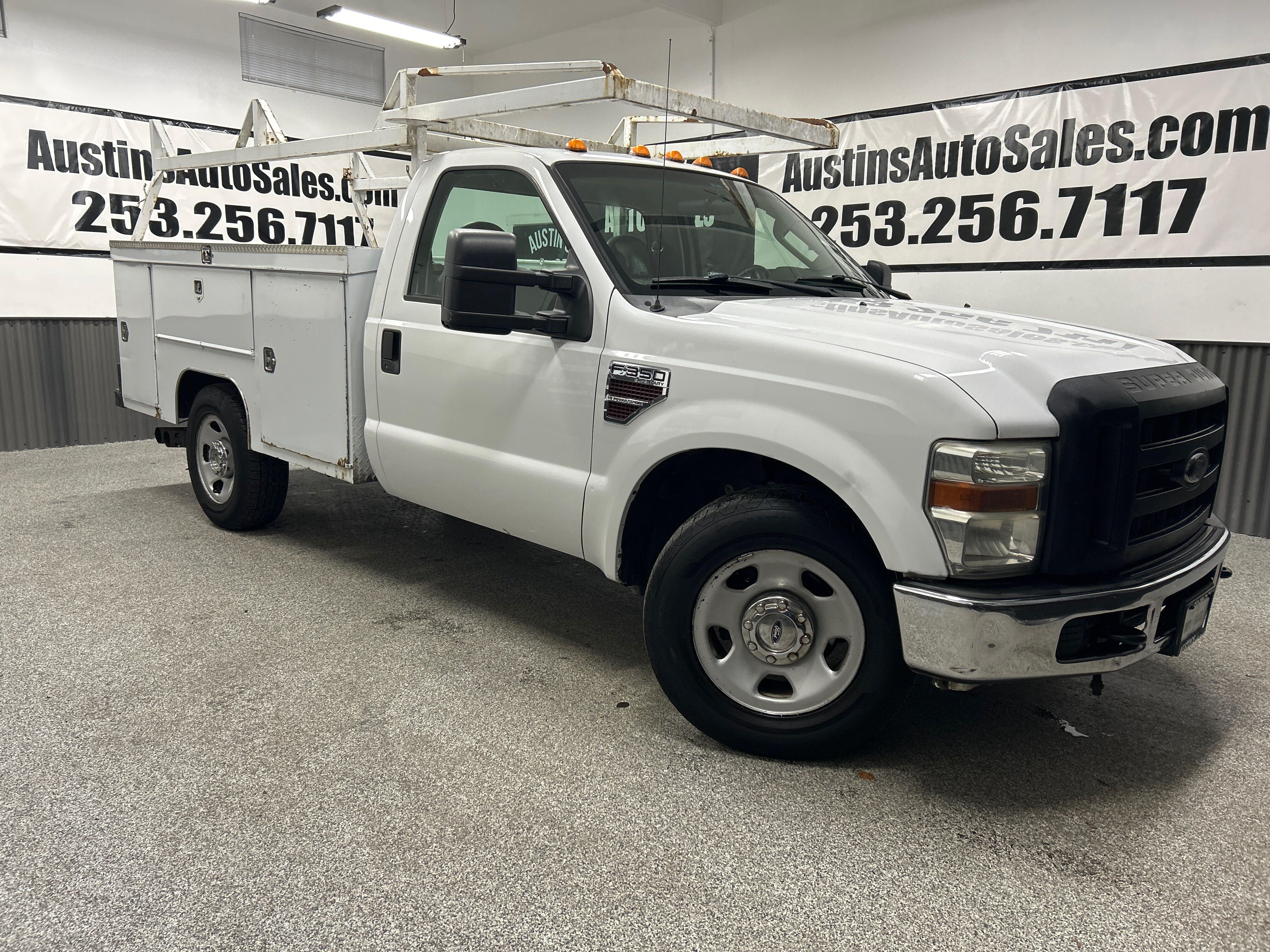 2008 Ford F-350 Super Duty Chassis Cab XL's photo
