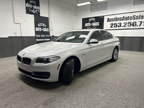 2014 BMW 5 Series 528i Lower Image 1