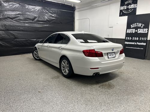 2014 BMW 5 Series 528i Lower Image 2
