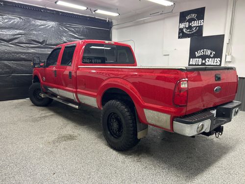 2012 Ford F-250 Super Duty XLT Lower Image 2