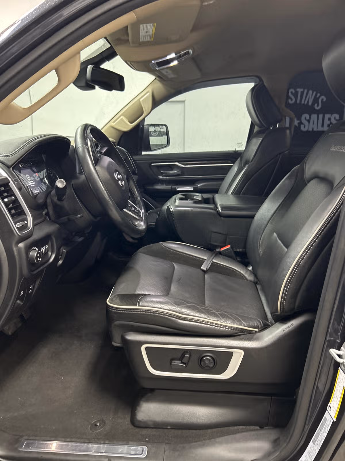 2019 Ram 1500 Laramie Image 8