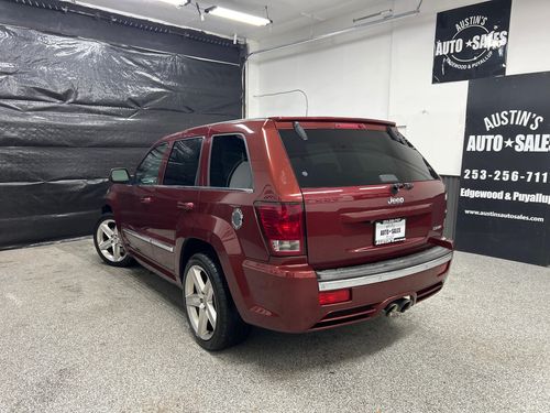 2007 Jeep Grand Cherokee SRT8 Lower Image 2