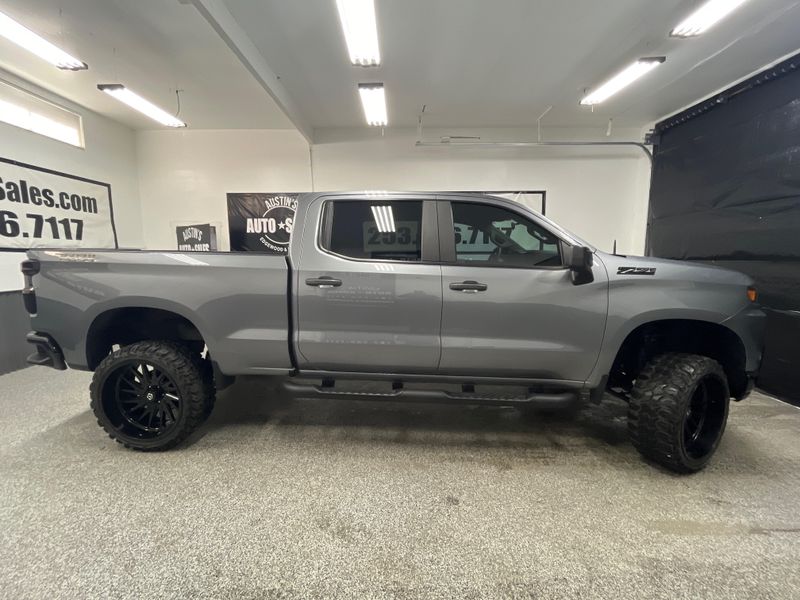 2021 Chevrolet Silverado 1500 Custom Trail Boss Upper Image 2
