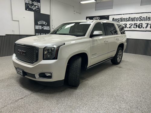 2015 GMC Yukon Denali Lower Image 1