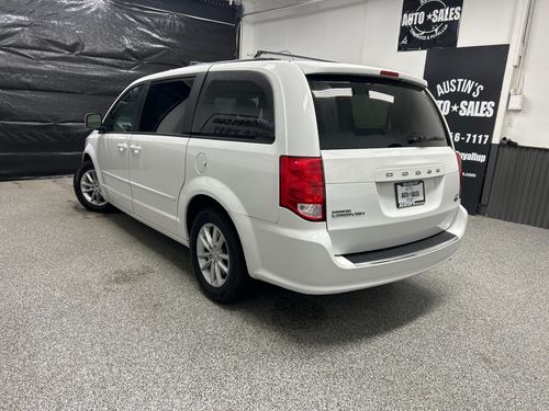 2014 Dodge Grand Caravan SXT Lower Image 2