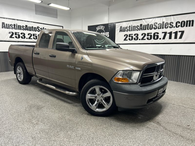 2010 Dodge Ram 1500 SLT Upper Image 1