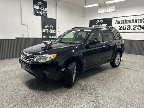 2011 Subaru Forester 2.5X Limited Lower Image 1