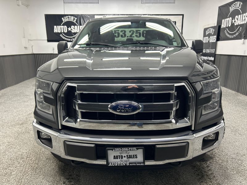 2015 Ford F-150 XLT Upper Image 2