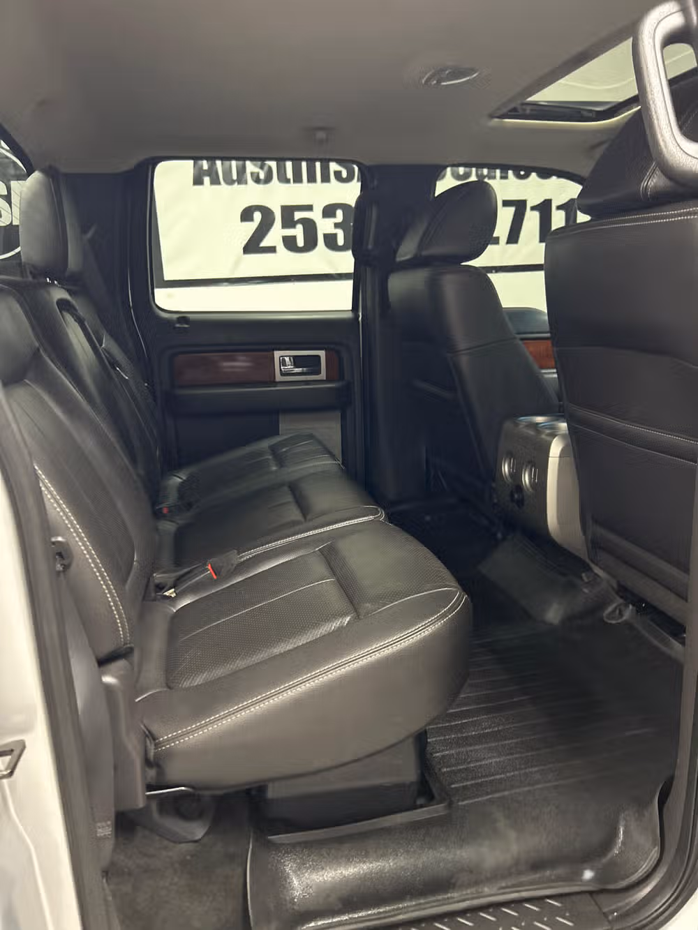 2010 Ford F-150 Lariat Image 12