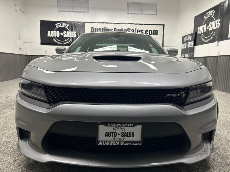 2018 Dodge Charger SRT Hellcat Upper Image 2