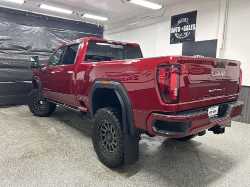 2022 GMC Sierra 3500HD Denali Lower Image 2