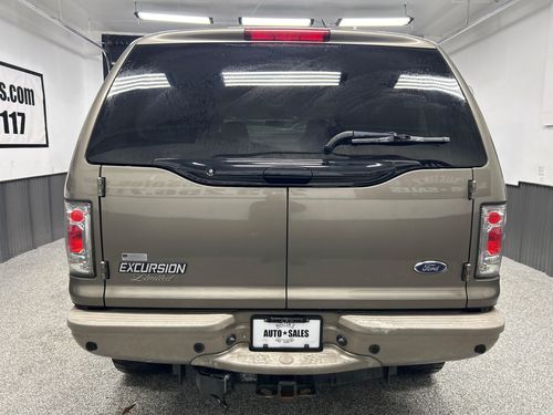 2005 Ford Excursion Limited Lower Image 3