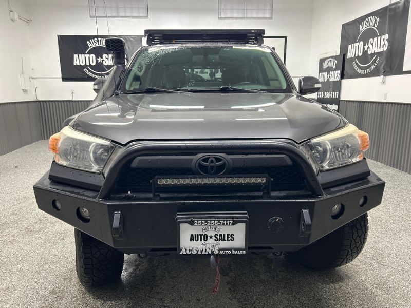 2013 Toyota 4Runner SR5 Upper Image 2