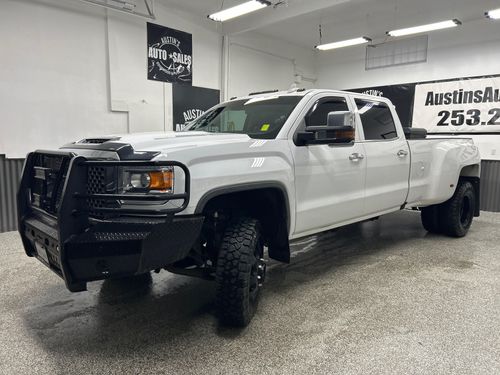 2017 GMC Sierra 3500HD Denali Lower Image 1