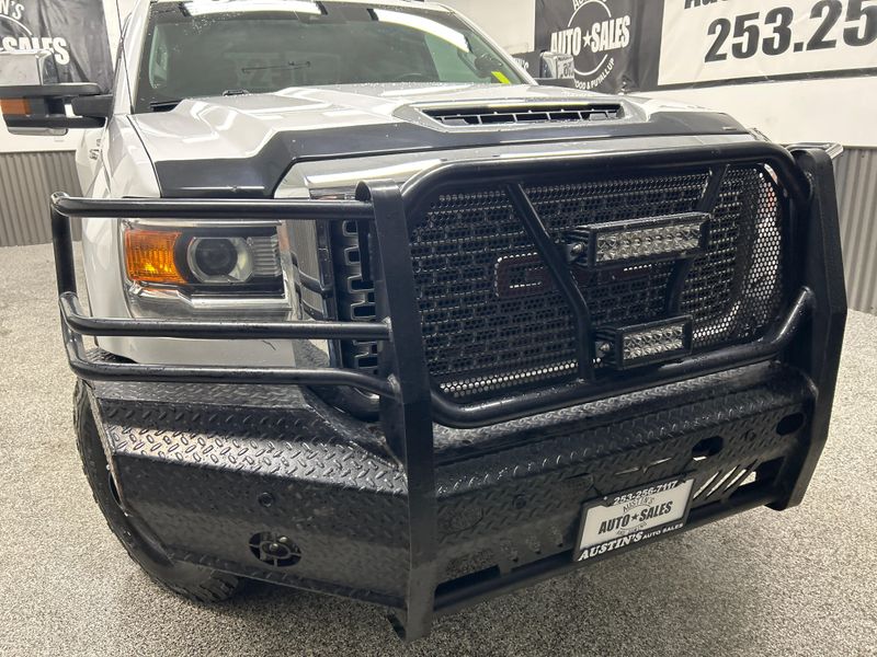 2017 GMC Sierra 3500HD Denali Upper Image 2