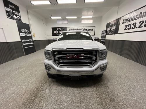 2018 GMC Sierra 1500 SLT Lower Image 3
