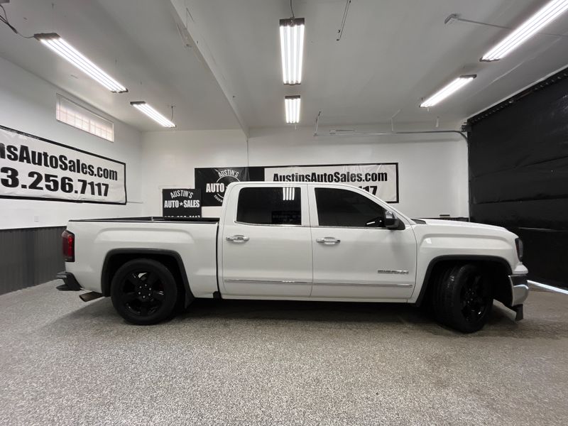 2018 Gmc Sierra 1500 SLT photo 2