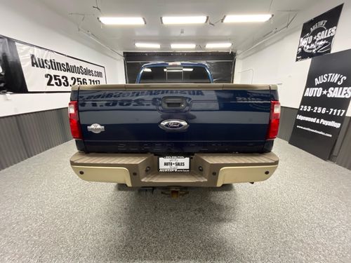 2013 Ford F-250 Super Duty King Ranch Lower Image 2