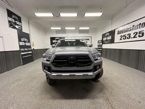 2019 Toyota Tacoma SR5 V6 Lower Image 3