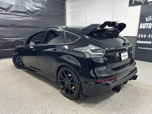 2017 Ford Focus RS Lower Image 2