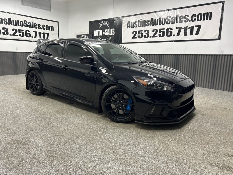 2017 Ford Focus RS Upper Image 1