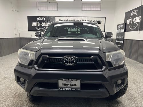 2013 Toyota Tacoma V6 Lower Image 3