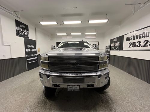 2018 Chevrolet Silverado 2500HD LTZ Lower Image 3