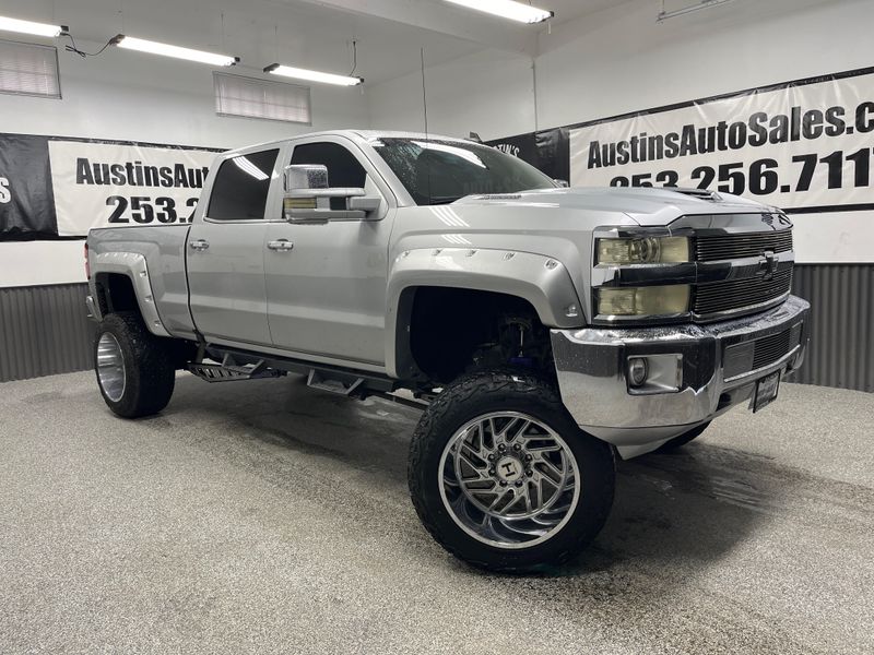 2018 Chevrolet Silverado 2500HD LTZ Upper Image 1