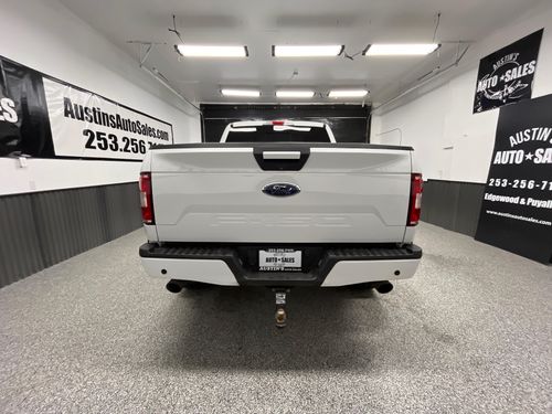 2018 Ford F-150 XLT Lower Image 2