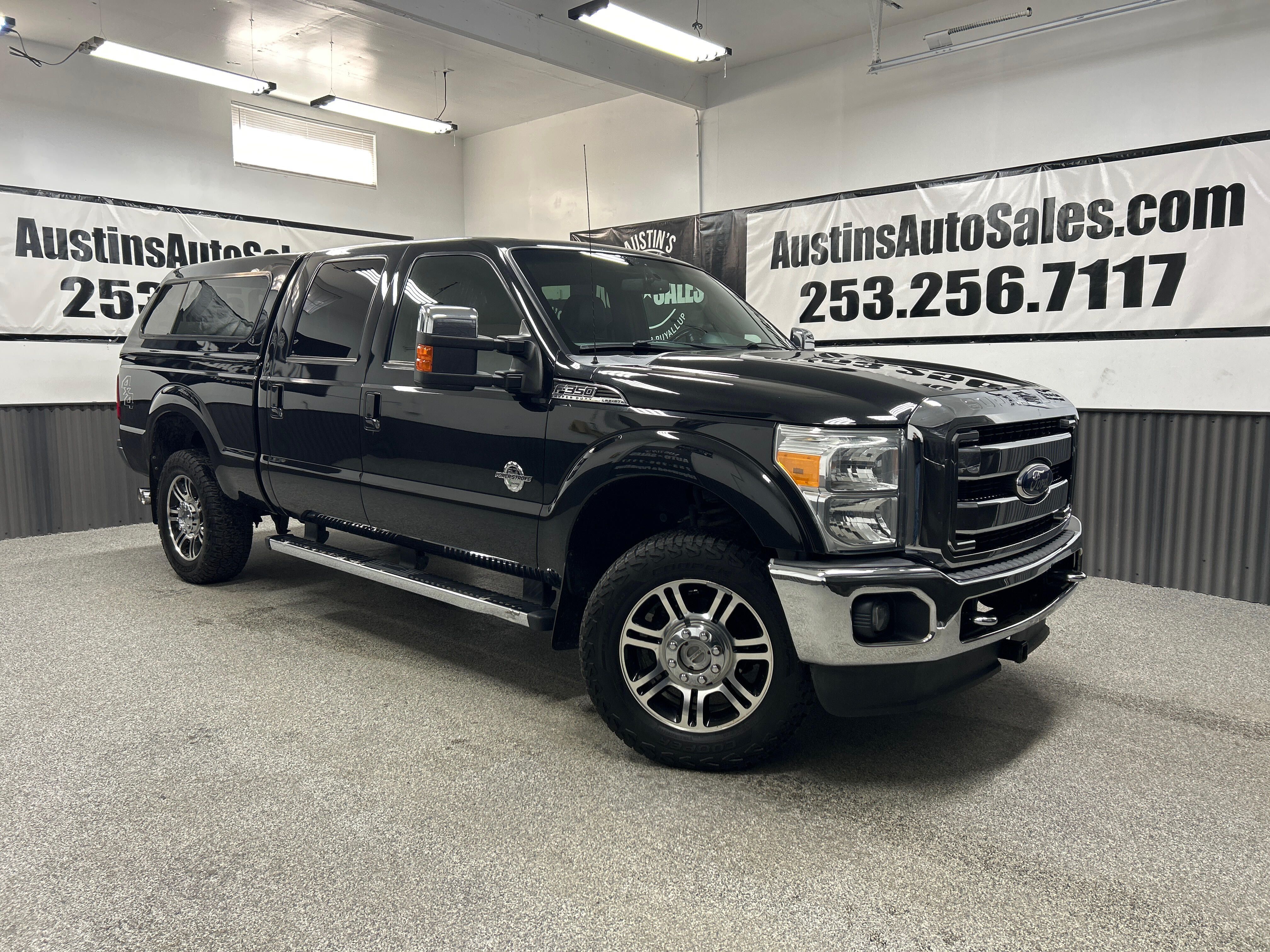 2011 Ford F-350 Super Duty Lariat's photo