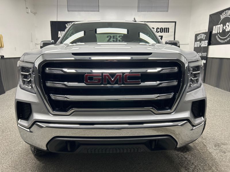 2022 GMC Sierra 1500 Limited SLE Upper Image 2