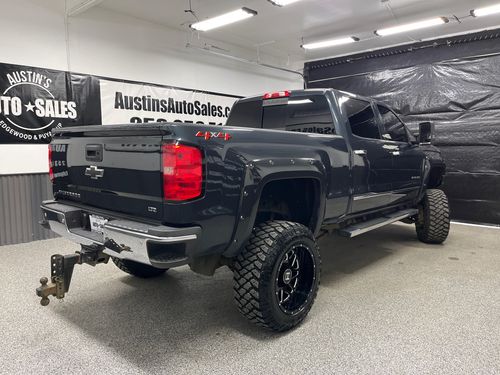2019 Chevrolet Silverado 2500HD LTZ Lower Image 1