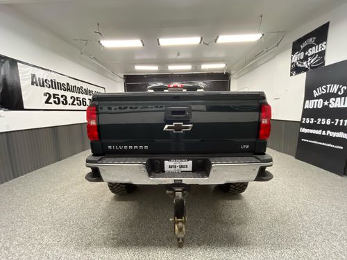 2019 Chevrolet Silverado 2500HD LTZ Lower Image 2