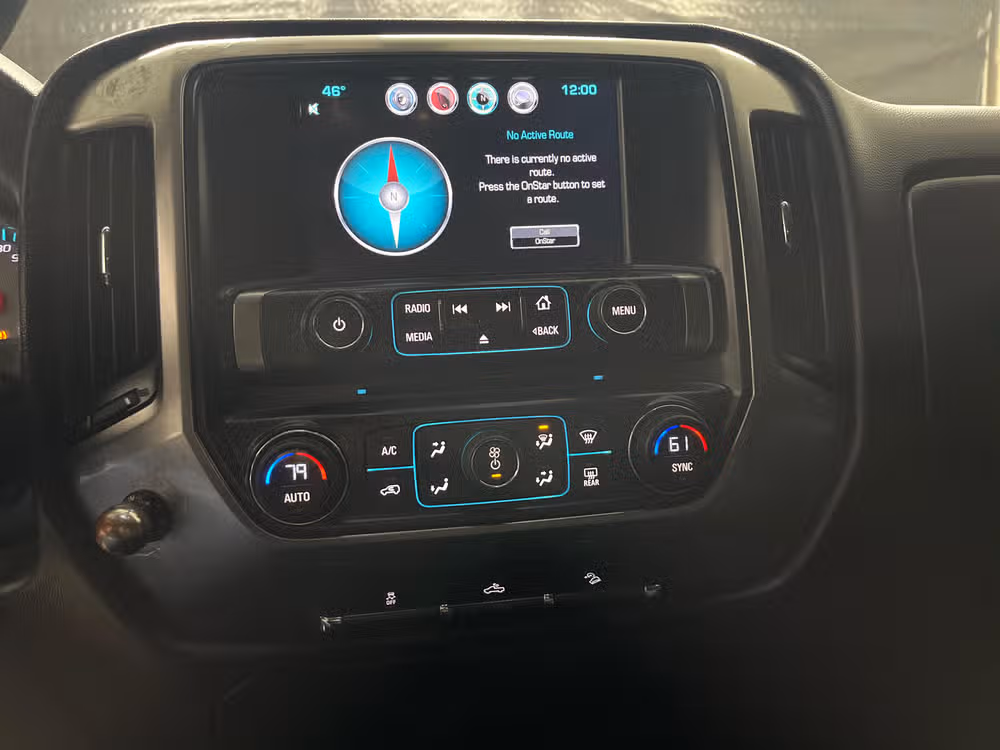 2016 Chevrolet Silverado 1500 LT Z71 Image 16