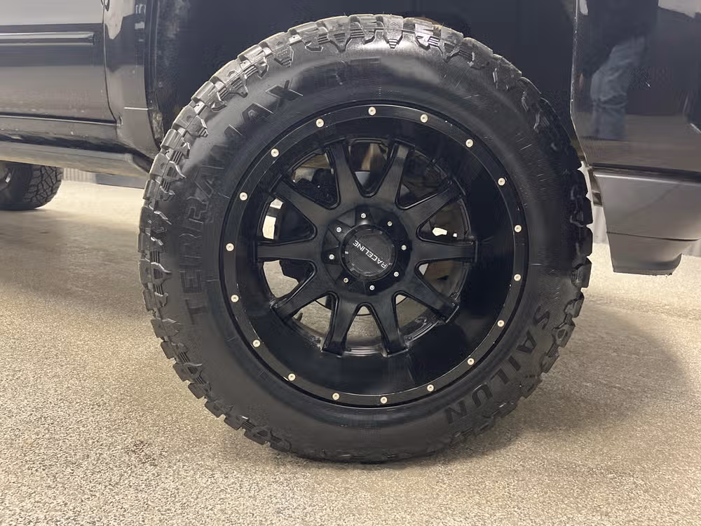 2016 Chevrolet Silverado 1500 LT Z71 Image 10