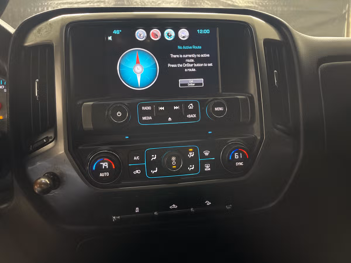 2016 Chevrolet Silverado 1500 LT Z71 Image 16