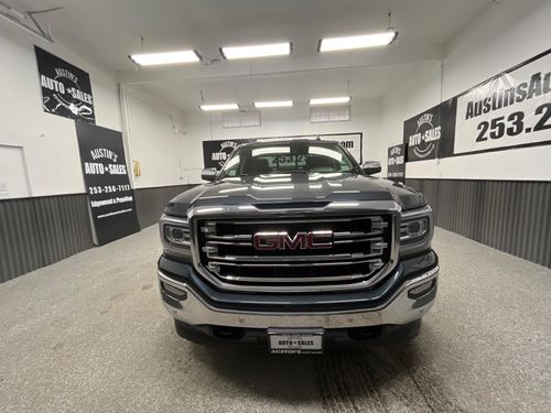 2017 GMC Sierra 1500 SLT Lower Image 3