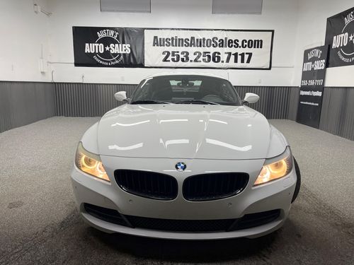 2009 BMW Z4 sDrive35i Lower Image 3