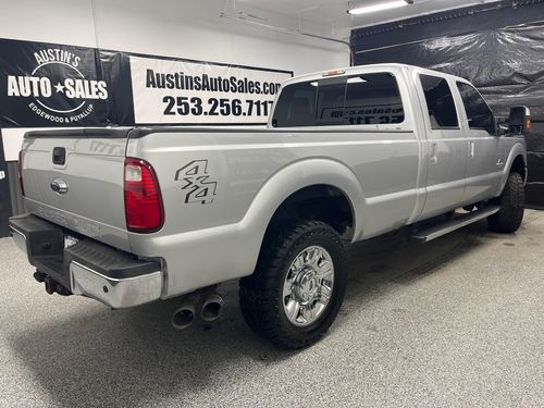 2015 Ford F-350 Super Duty Lariat Lower Image 1