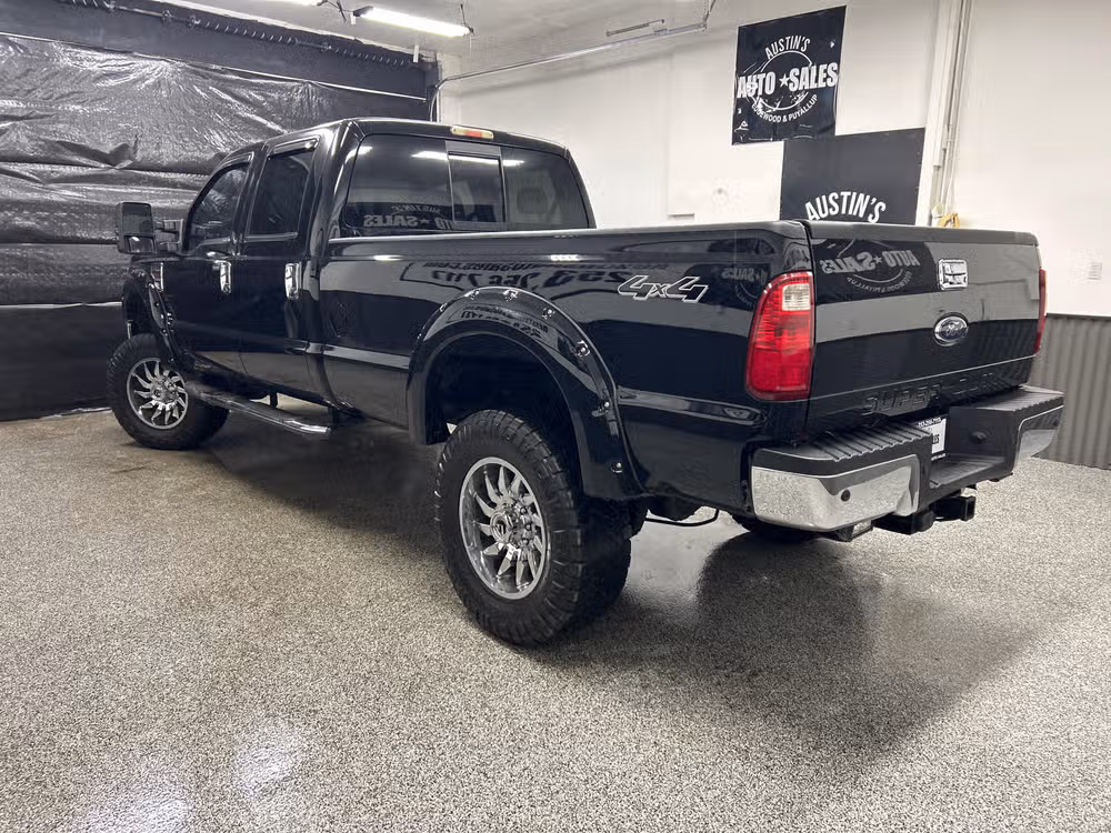 2010 Ford F-350 Super Duty XLT Image 4